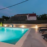 Ivan With Private Pool *