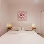 Ivan With Private Pool Apartment