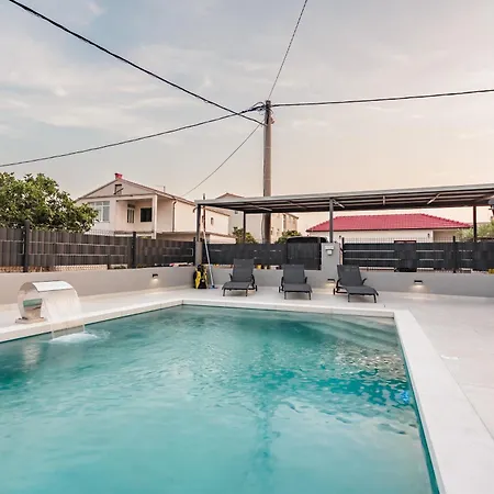 Ivan With Private Pool