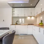 Apartman Ivan With Private Pool