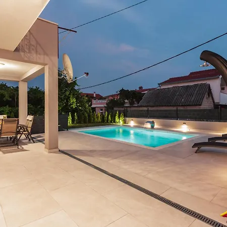 Ivan With Private Pool