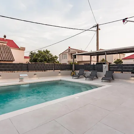 شقة Ivan With Private Pool *
