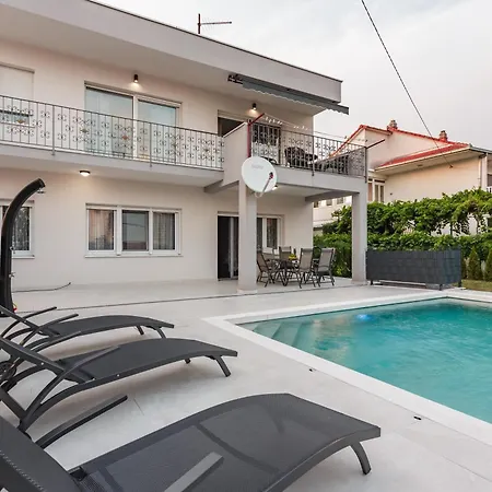 Ivan With Private Pool *
