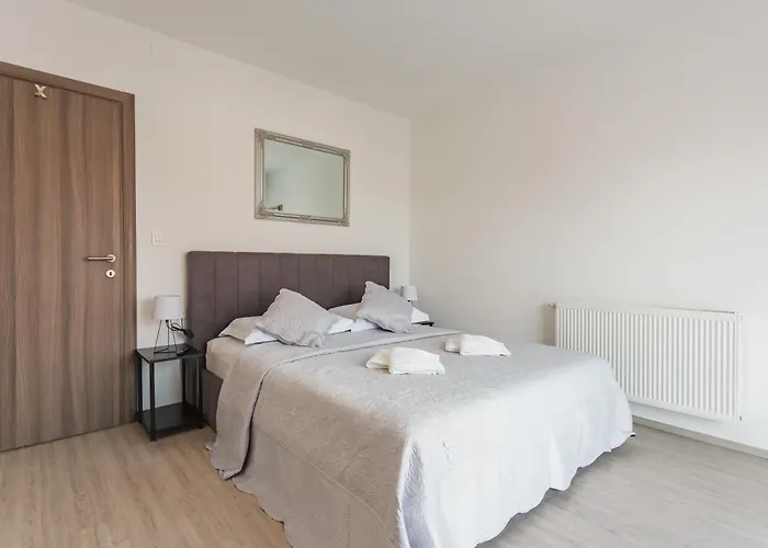 Ivan With Private Pool Appartement *