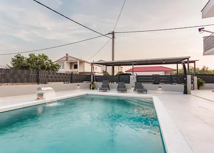 Ivan With Private Pool