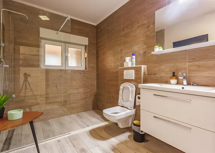 Ivan With Private Pool Appartement Kaštela