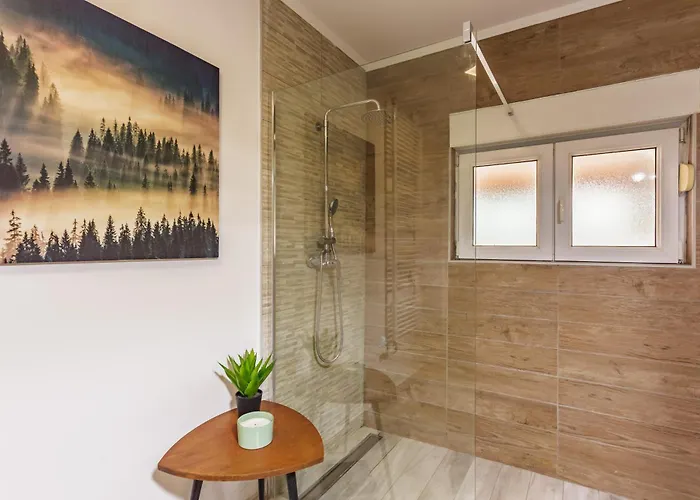 Ivan With Private Pool