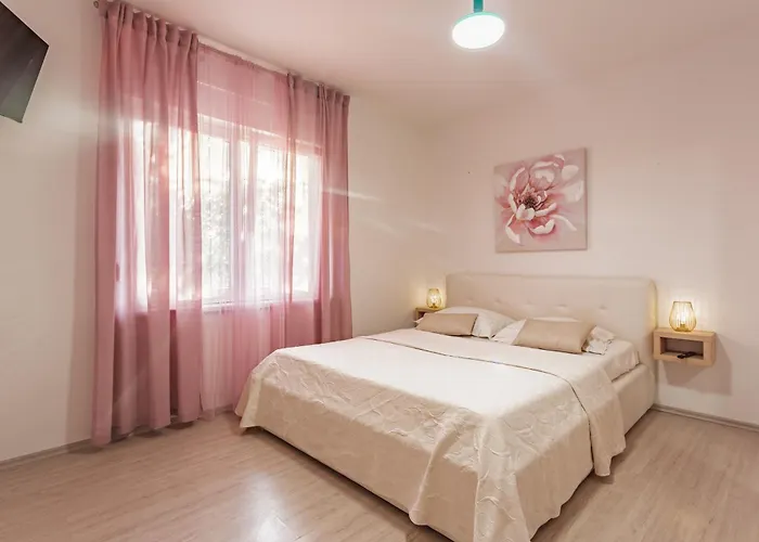 Ivan With Private Pool Kaštela