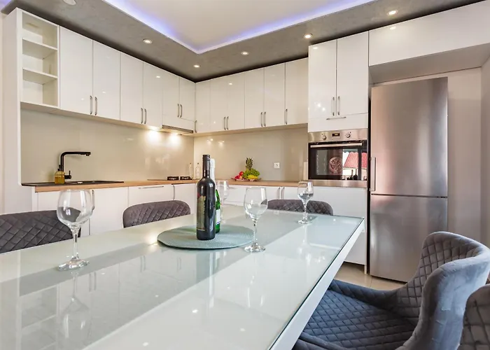 Ivan With Private Pool * Kaštela